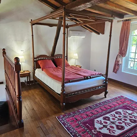 Chateau De Pys Latrape