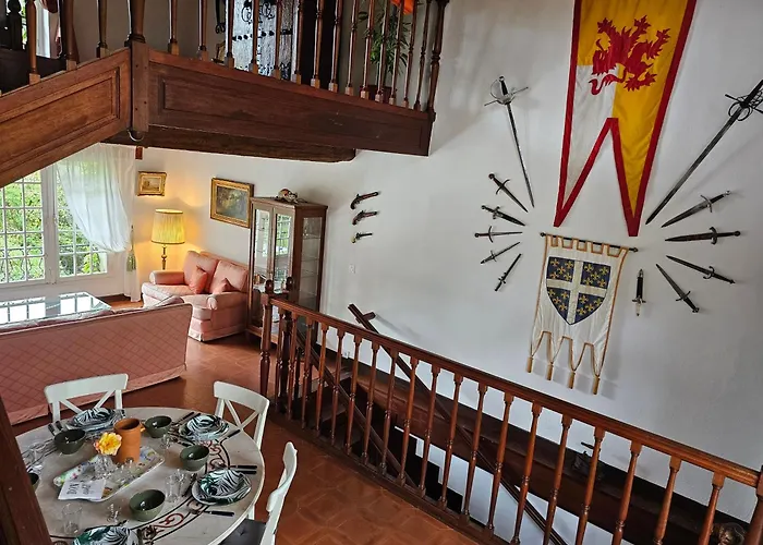 Chateau De Pys Latrape